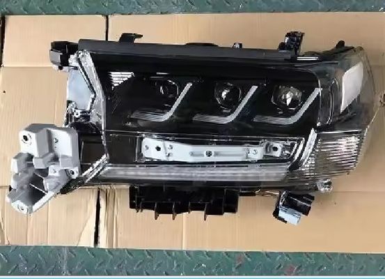 รุ่นเต็ม ปรับปรุงเปลี่ยนไฟหน้า Toyota Land Cruiser 200 2016 ไฟหน้า 81106-60p50